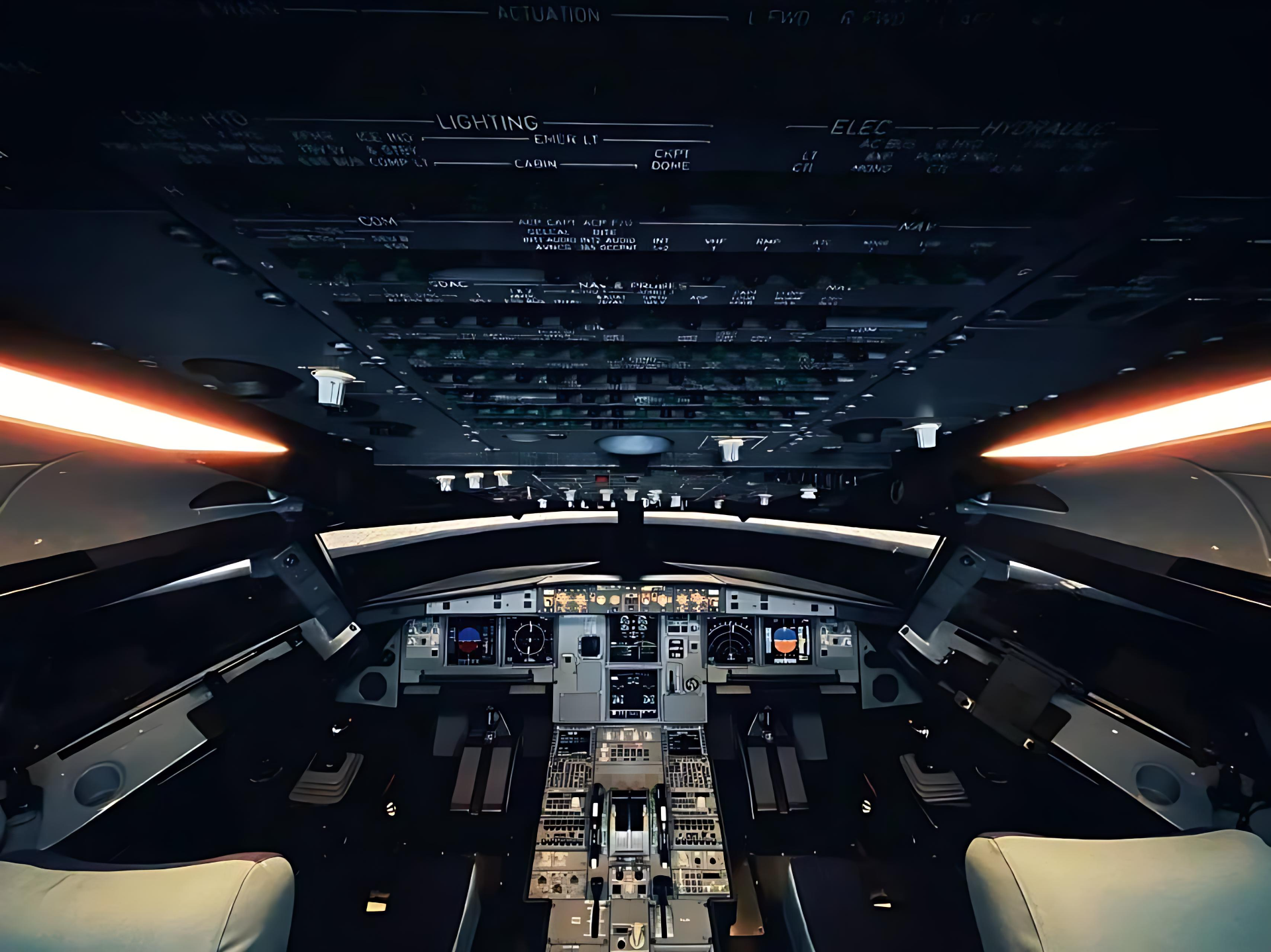 A320 驾驶舱全景